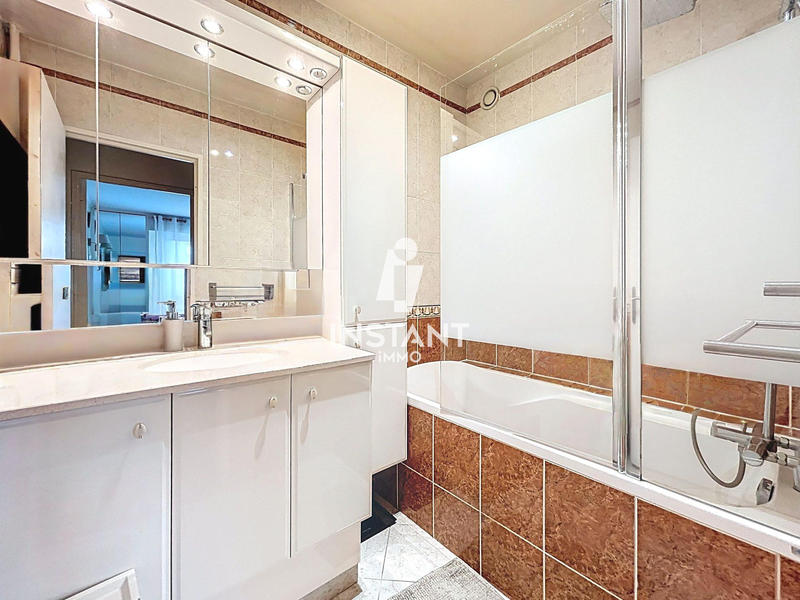 Appartement - 75 m² - 4 pièces