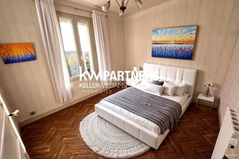 Maison - 88 m² - 5 pièces