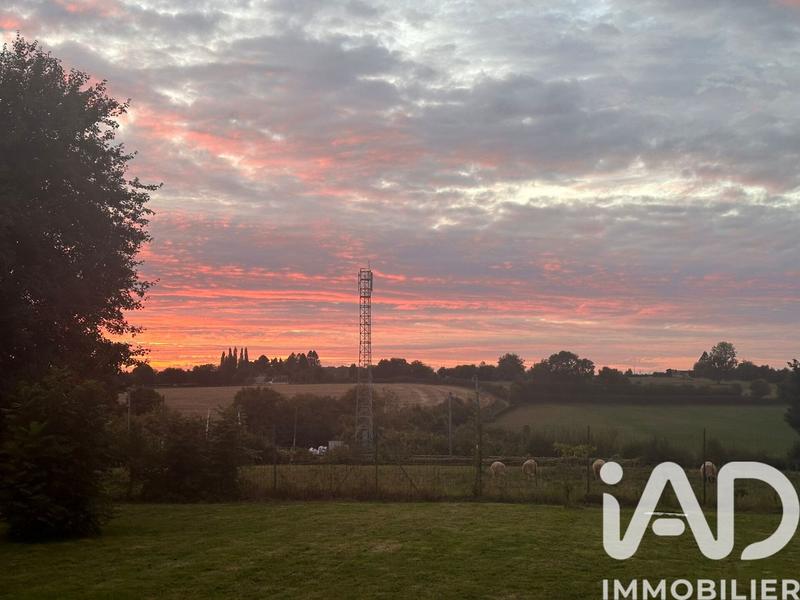 Maison - 90 m² - 5 pièces