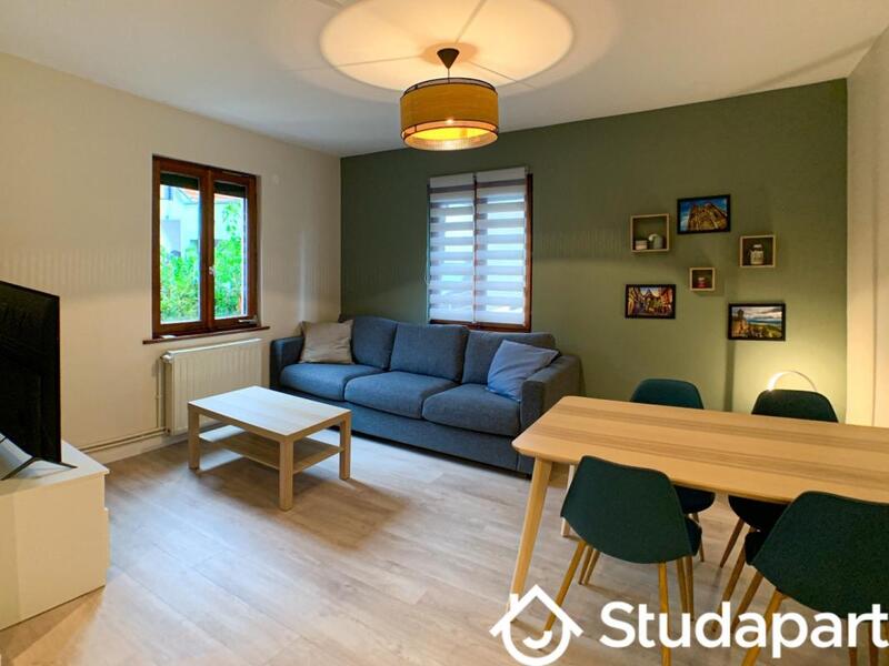 Chambre - 11 m² - 1 pièce