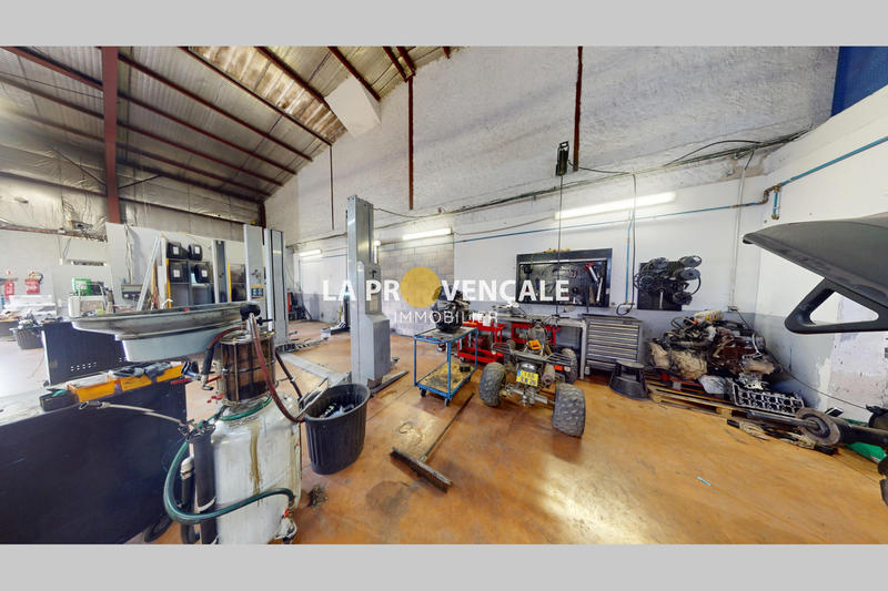 Fonds de commerce - Magasins - 240 m²