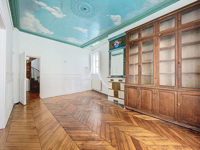 Appartement - 177 m² - 5 pièces