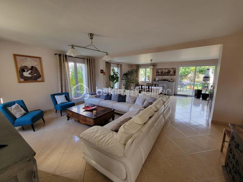 Pavillon - 168 m² - 7 pièces