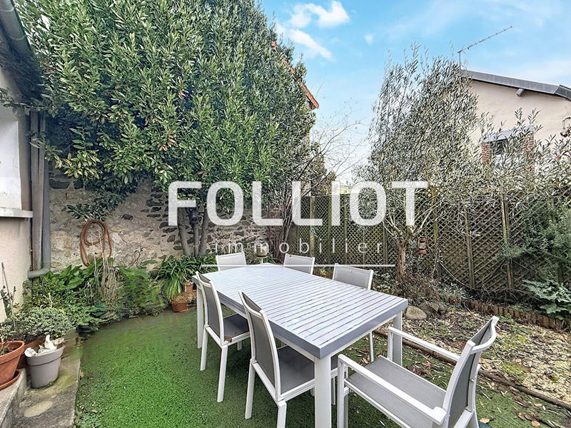 Maison - 95 m² - 5 pièces