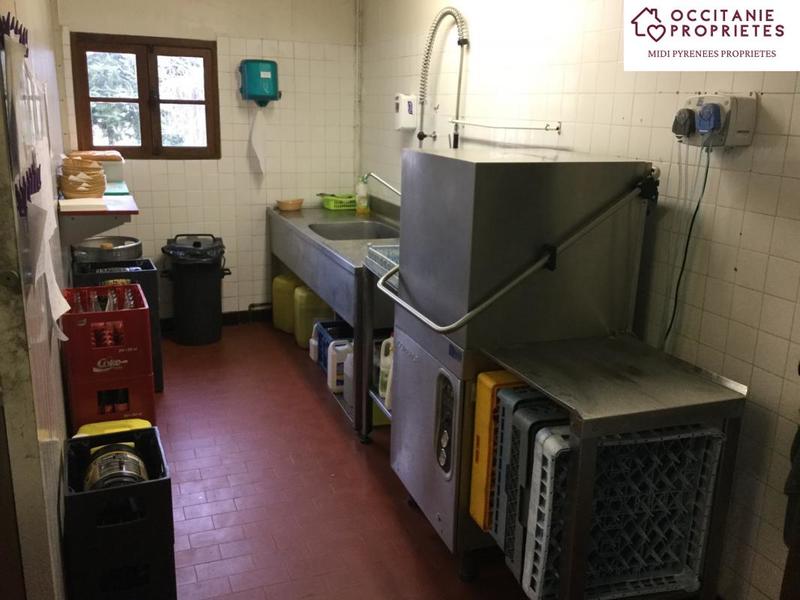 Propriété - 600 m² - 14 pièces