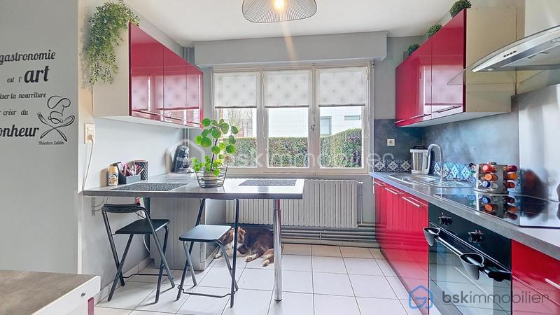 Maison traditionnelle - 105 m² - 7 pièces