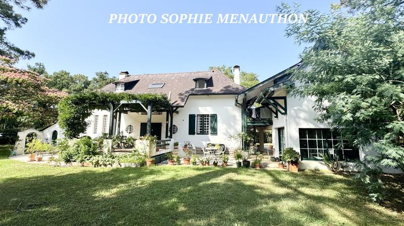 Maison - 192 m² - 8 pièces