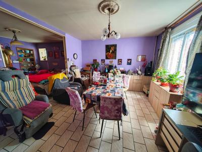 Maison - 111 m² - 6 pièces