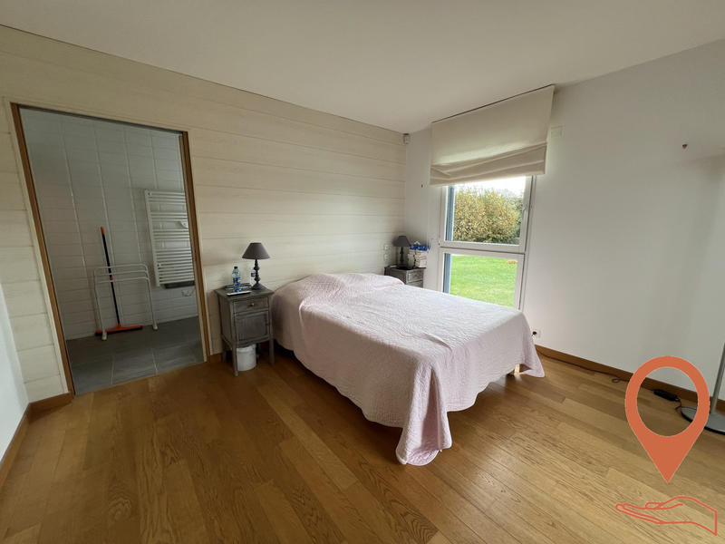 Maison contemporaine - 220 m² - 9 pièces