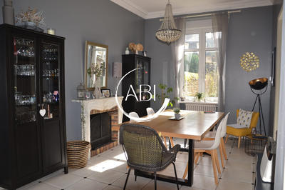 Maison - 160 m² - 8 pièces