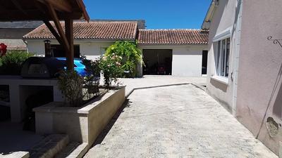 Maison - 140 m² - 6 pièces