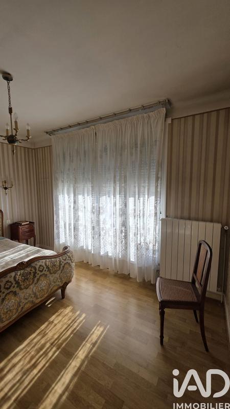 Maison - 111 m² - 7 pièces