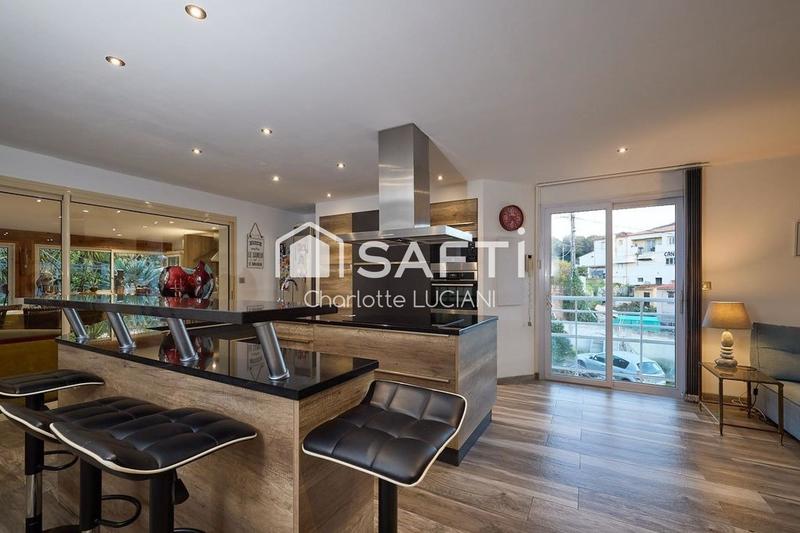 Maison - 104 m² - 4 pièces