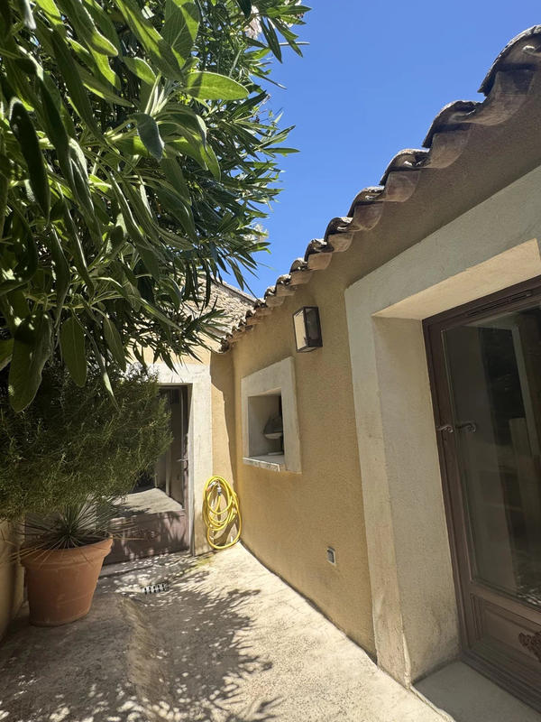 Maison traditionnelle - 95 m² - 3 pièces