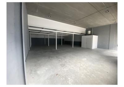 Local d'activités - 190 m²