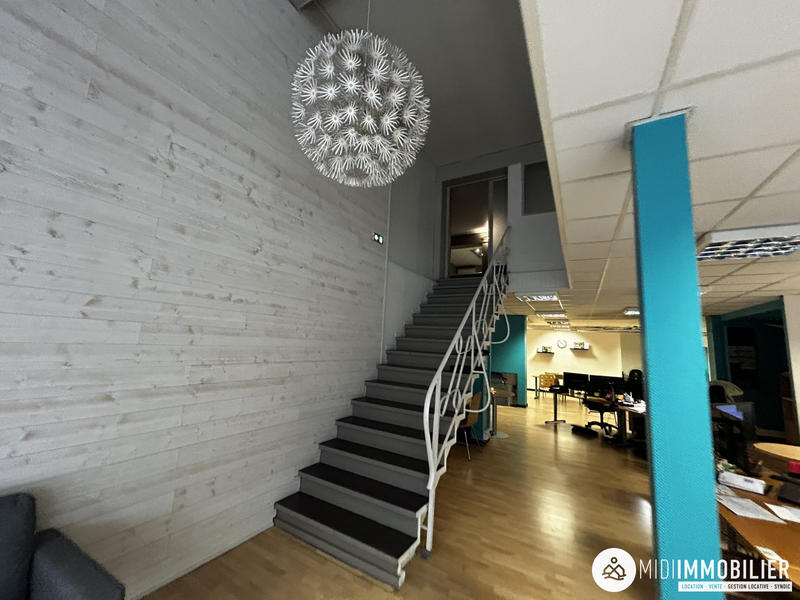 Local commercial - 450 m² - 4 pièces