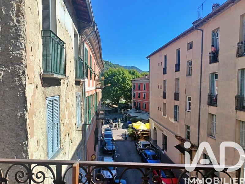 Appartement - 123 m² - 12 pièces