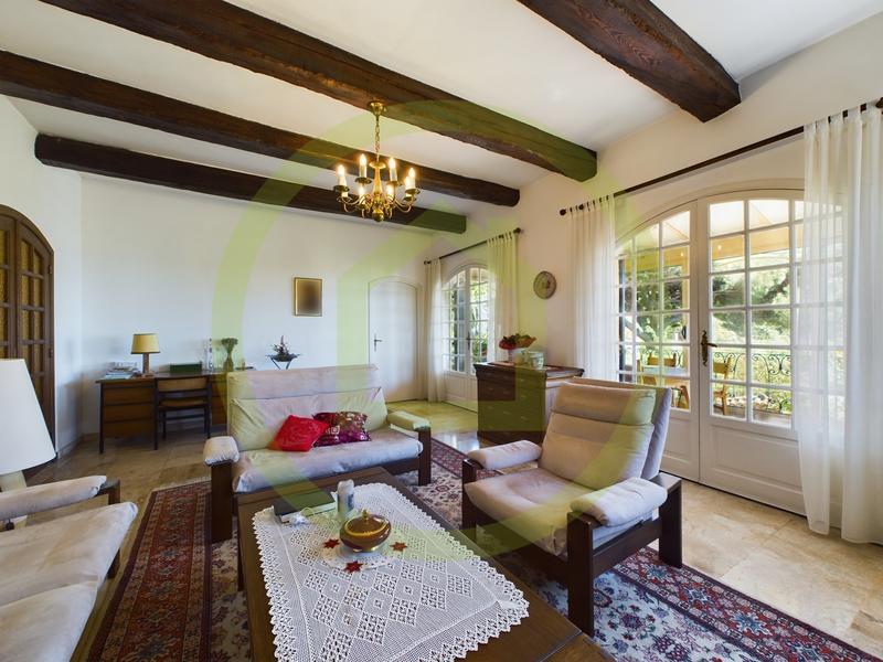 Maison - 104 m² - 3 pièces