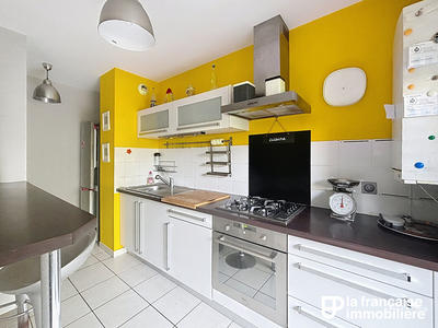 Appartement - 81 m² - 4 pièces