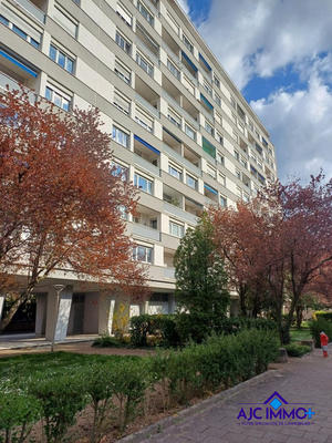 Appartement - 96 m² - 4 pièces