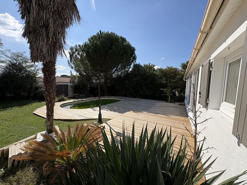 Maison - 200 m² - 7 pièces