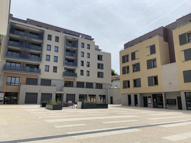 Local commercial - 192 m²