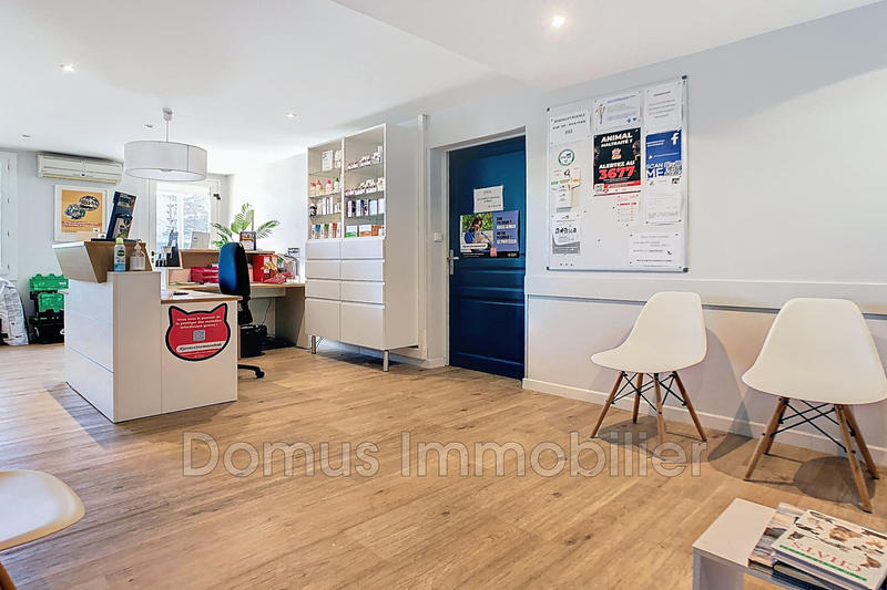 Maison - 288 m² - 13 pièces