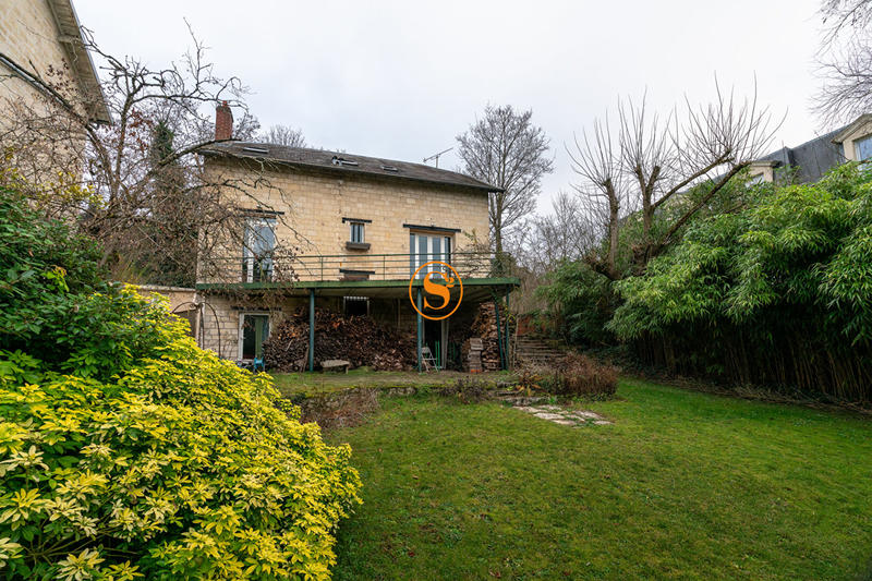 Maison - 182 m² - 8 pièces