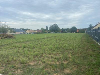 Terrain constructible - 4 421 m²