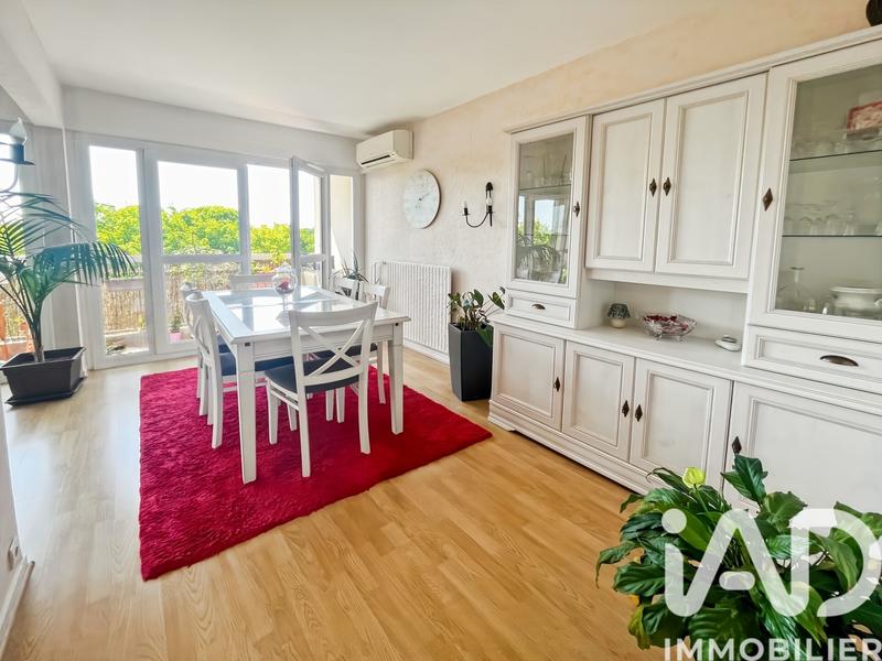 Appartement - 77 m² - 4 pièces