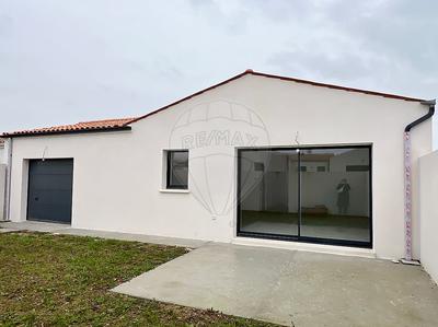 Maison - 88 m² - 4 pièces