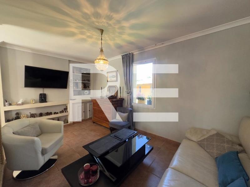 Villa - 188 m² - 9 pièces