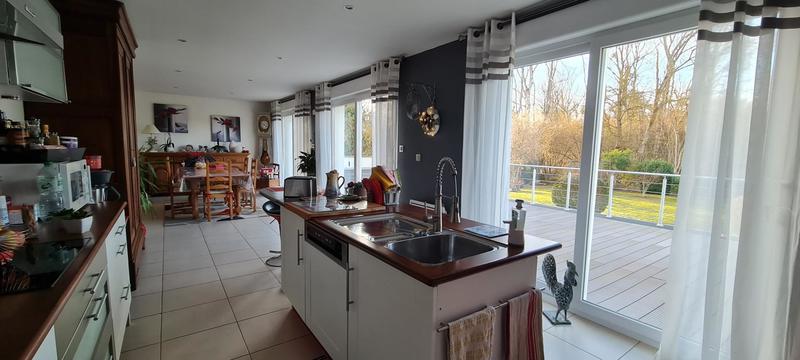 Propriété - 196 m² - 8 pièces