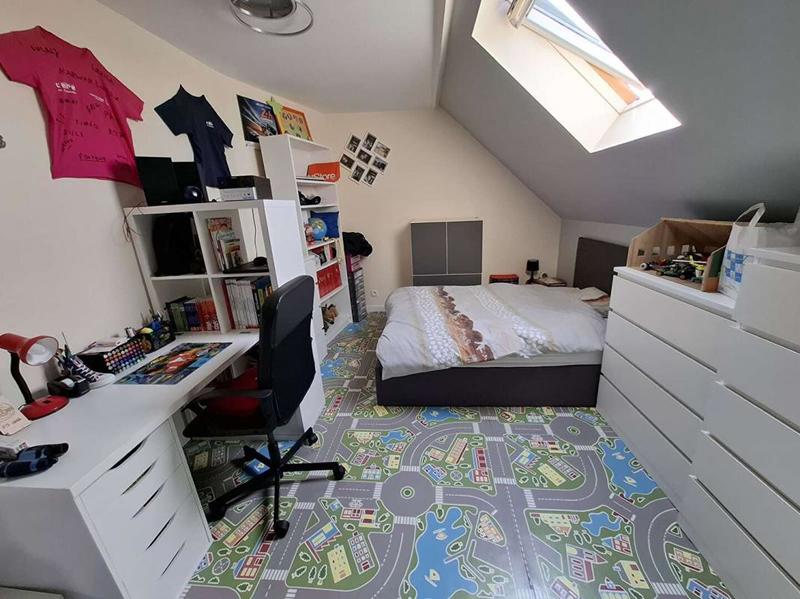 Maison - 215 m² - 12 pièces