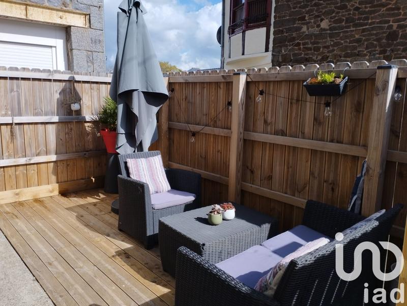 Maison - 98 m² - 5 pièces