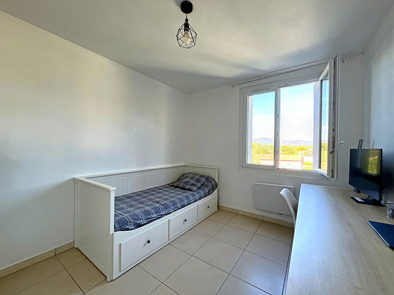 Appartement - 92 m² - 4 pièces