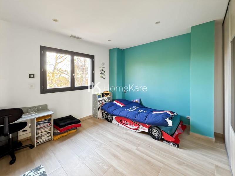 Maison - 140 m² - 5 pièces