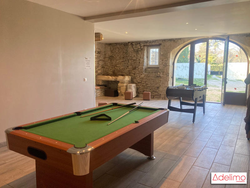 Mas - 418 m² - 18 pièces