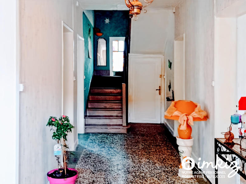 Maison - 200 m² - 9 pièces