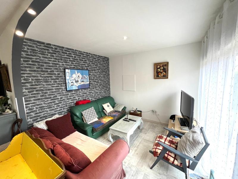 Maison - 94 m² - 5 pièces