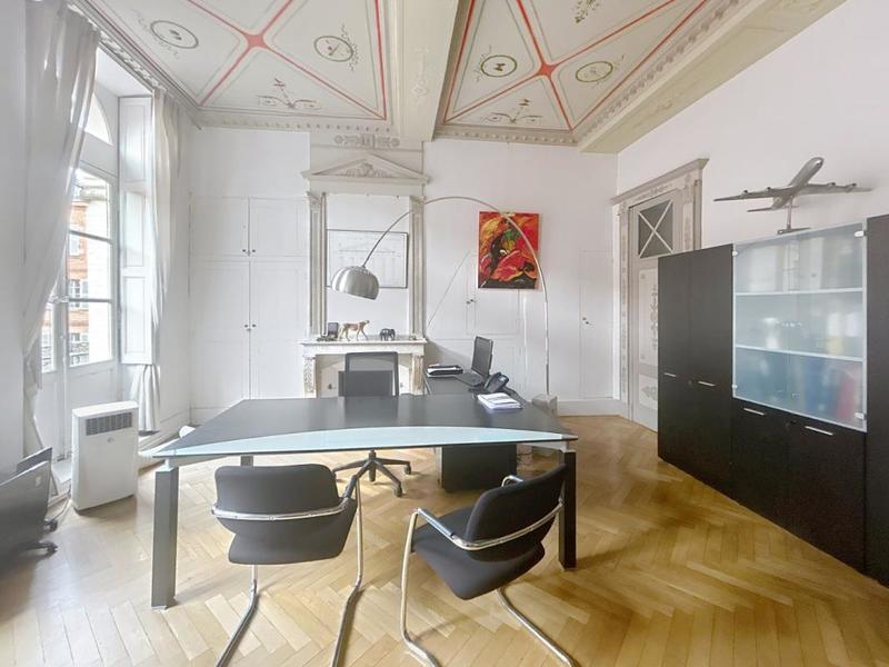 Local d'activité / Entrepôt - 168 m²