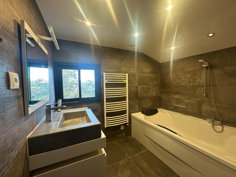 Maison - 115 m² - 6 pièces