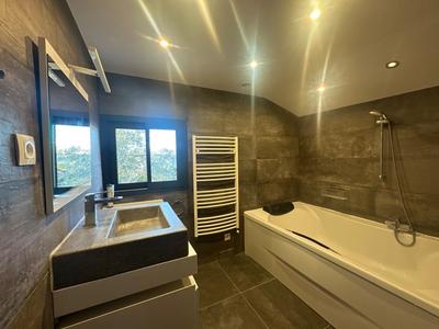 Maison - 115 m² - 6 pièces