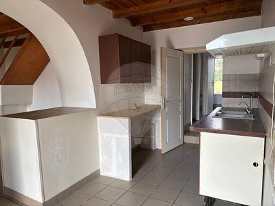 Maison - 163 m² - 2 pièces