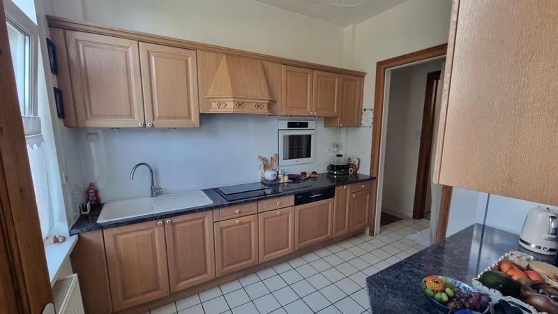 Maison bourgeoise - 250 m² - 12 pièces