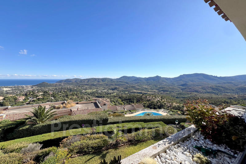 Appartement - 79 m² - 3 pièces