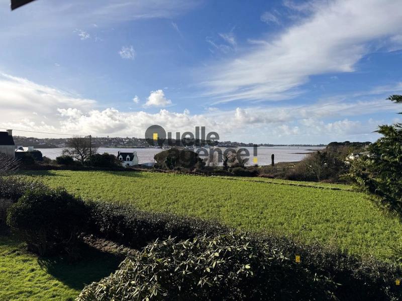 Maison - 163 m² - 8 pièces