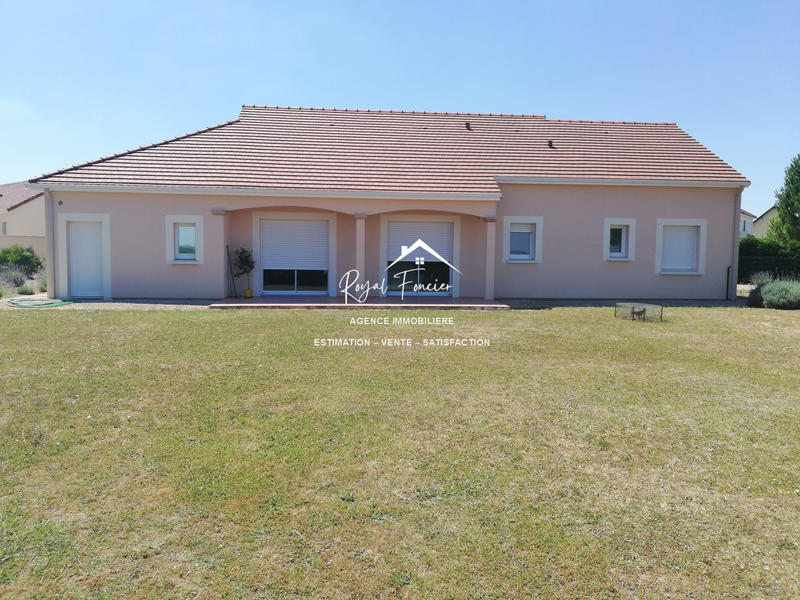 Maison - 122 m² - 5 pièces