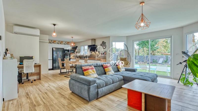 Maison - 113 m² - 6 pièces