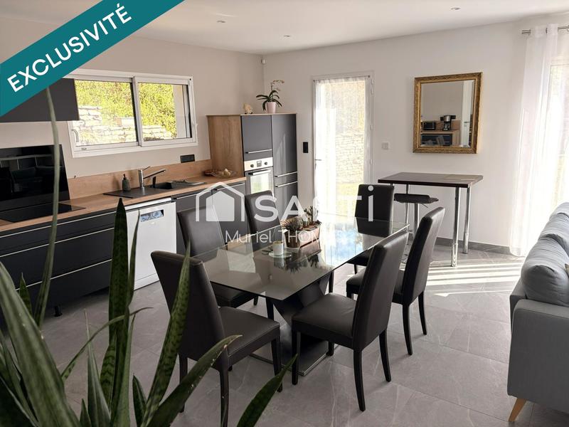 Maison - 95 m² - 4 pièces